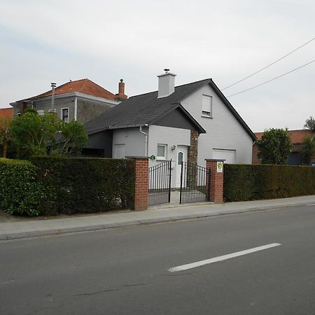 Gite De La Rhosnes Amougies Екстериор снимка